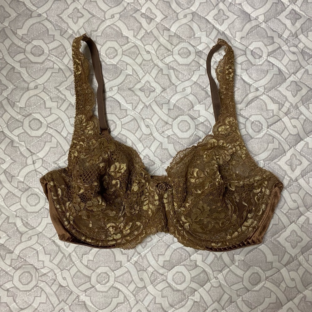 Victoria’s Secret- Lace Bra 36C